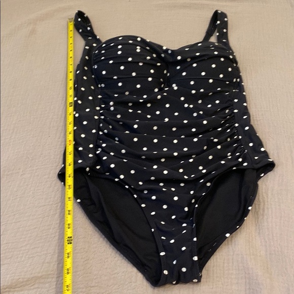 Nip Tuck  SWIM Black Polka Dot One Piece Swimsuit. Size 10 - Picture 2 of 8
